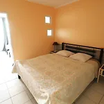 شقة 3 Pieces, Proche Et Commerces, Animaux Admis - Fr-1-307-276