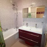 شقة 3 Pieces, Proche Et Commerces, Animaux Admis - Fr-1-307-276 *